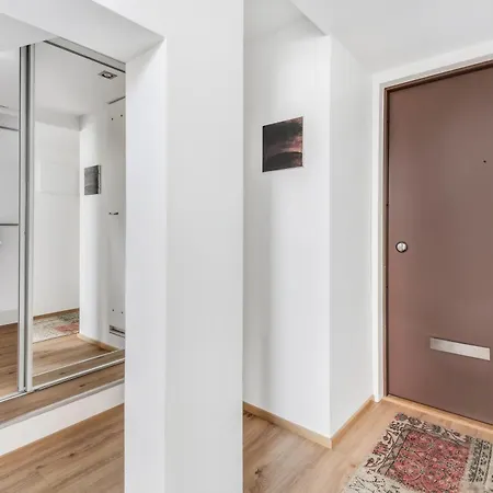 Wehost 3-storey Bright Loft 6-guest Near Centrum * Helsínquia